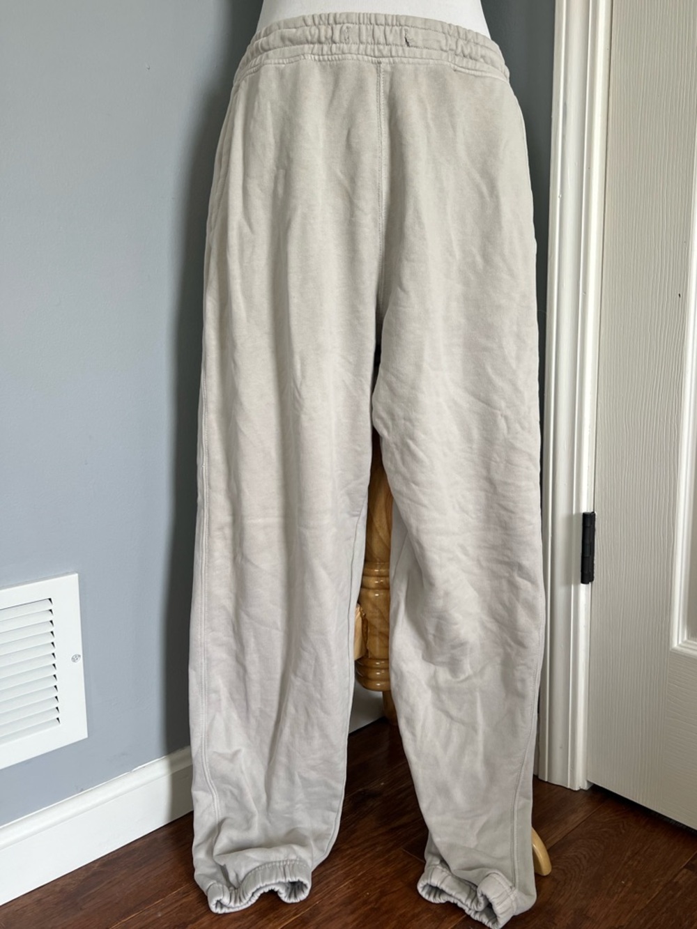 American Eagle Joggers